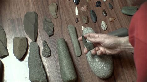 How to Identify Native American Grinding Stone: A Journey Through Time and Texture